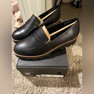 Vionic Black Leather Loafers